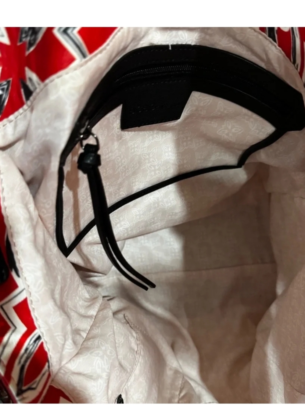 BCBGMaxAzria Red Floral Tote with Black & White Accents GUC - Picture 4 of 8